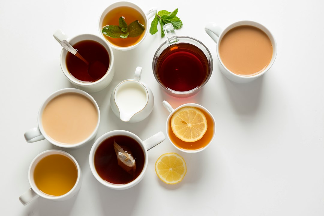 Dieta antiinflamatoria y enzimas digestivas para aliviar el SII en fiestas