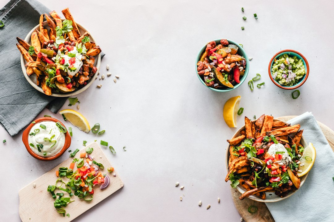 Cómo planificar comidas con múltiples condiciones de salud usando cocina modular
