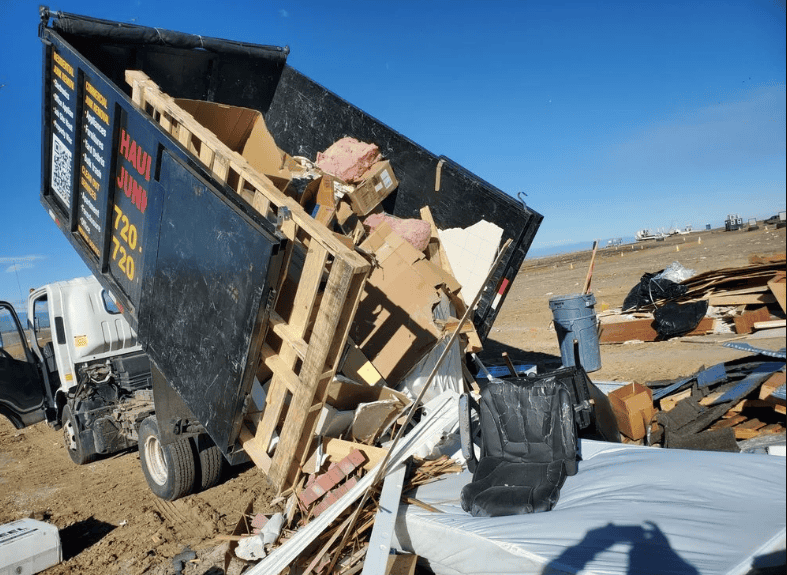 junk haul-out Aurora Colorado Haultogo