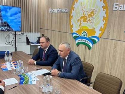 Тимур Хакимов; «Петербургский международный газовый форум - важное событие для отрасли»