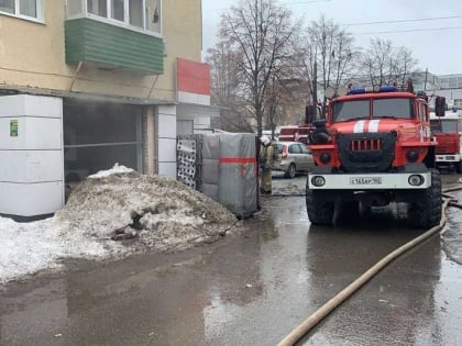 В Уфе возник пожар в магазине «Магнит»