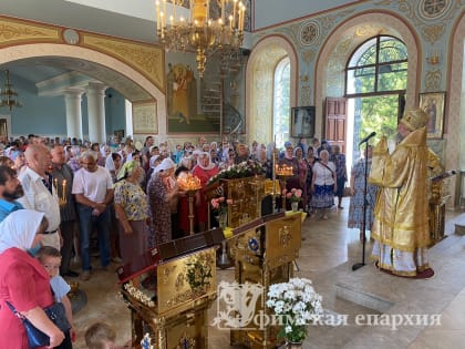 Служение митр.НИКОНА в праздник св.апп.ПЕТРА и ПАВЛА