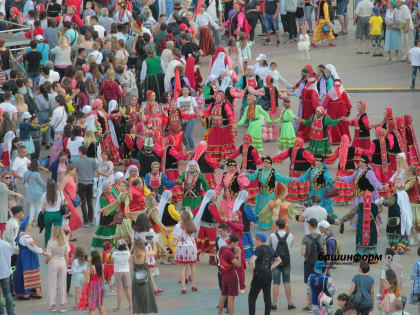 Путин поручил укреплять дружбу народов России: опыт Башкирии может стать примером для новых регионов