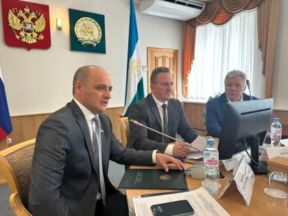 Депутаты Государственного Собрания приняли участие в круглом столе на тему развития контрольно-счетных органов