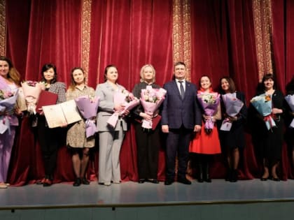 На пути к первому весеннему празднику