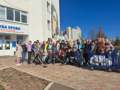 Весенний городской субботник.