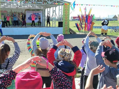 В Зианчуринском районе прошла «Зарядка со звездой»