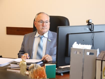 Салават Харасов принял участие в правительственном часе Государственной Думы