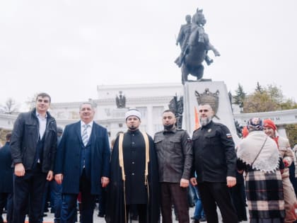 В Уфе открыли памятник легендарному комдиву, Герою России Минигали Шаймуратову