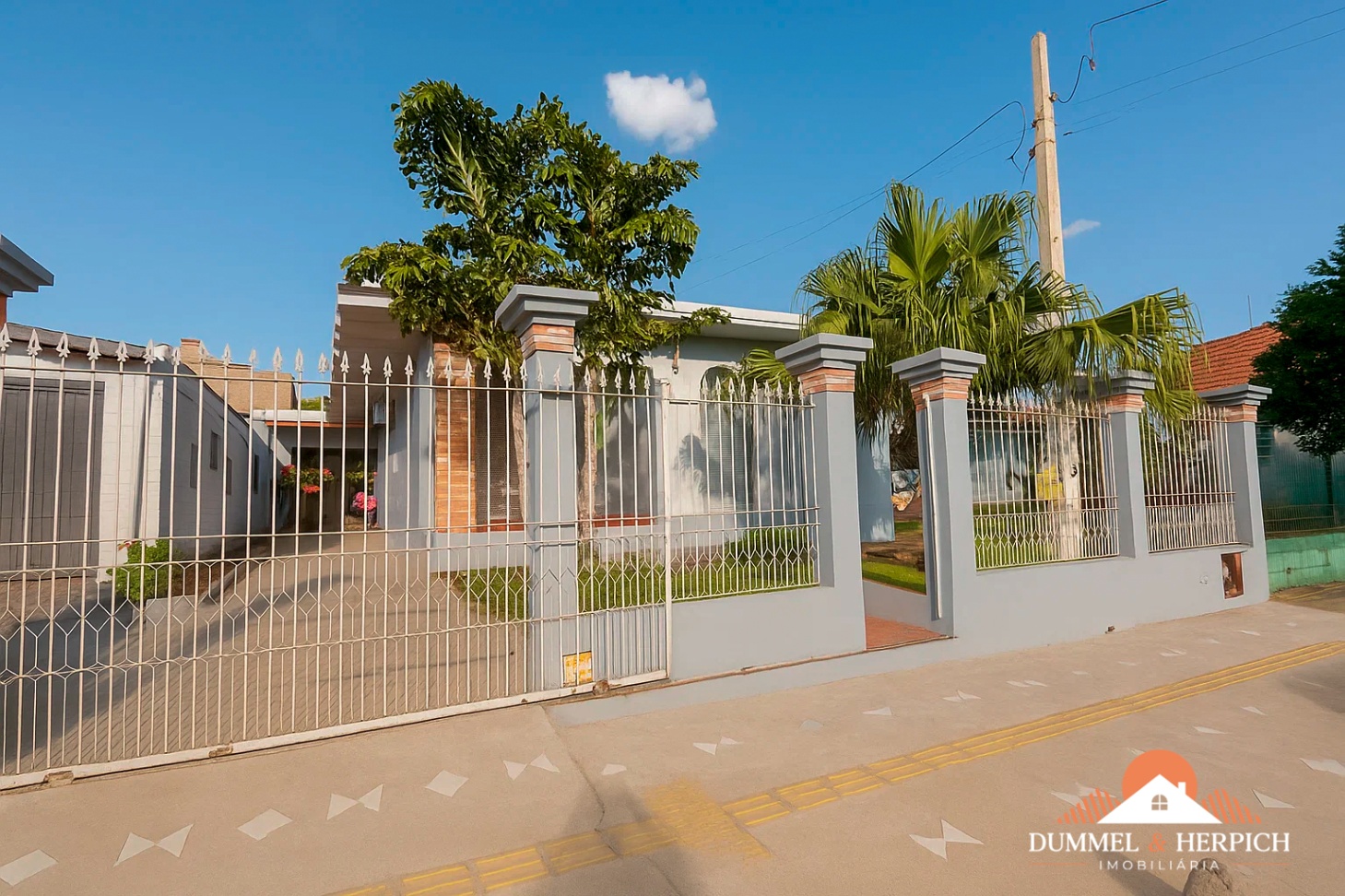 casa em Pio XII, Três de Maio, RS - 🔖 À VENDA | CASA NO BAIRRO PIO XII EM TRÊS DE MAIO