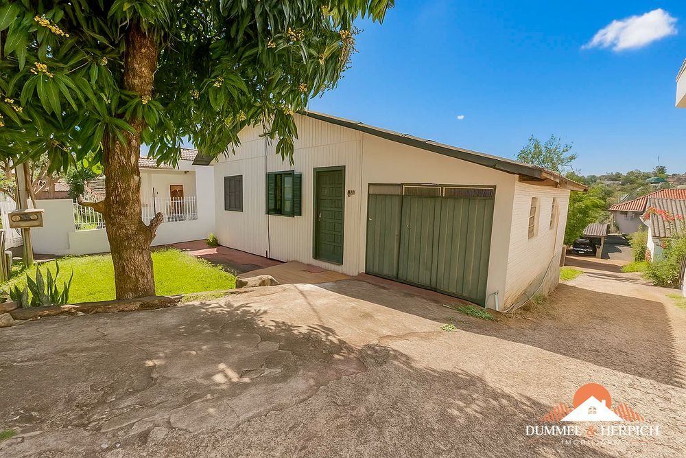 casa em Centro, Três de Maio, RS - 🔖 À VENDA | TERRENO URBANO COM DUAS CASAS NO CENTRO DE TRÊS DE MAIO/RS