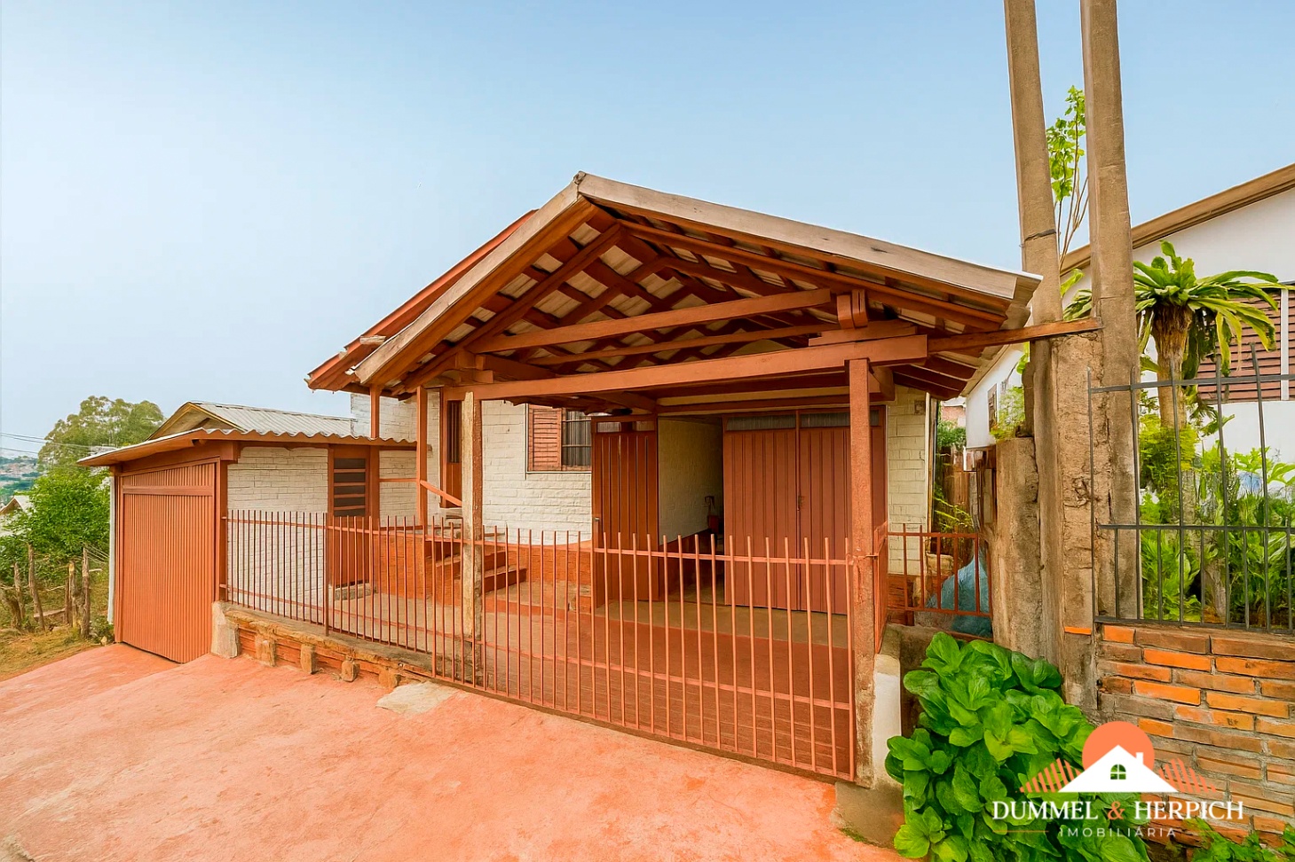 casa em Laranjeiras, Três de Maio, RS - 🔖 À VENDA | CASA NO BAIRRO LARANJEIRAS EM TRÊS DE MAIO