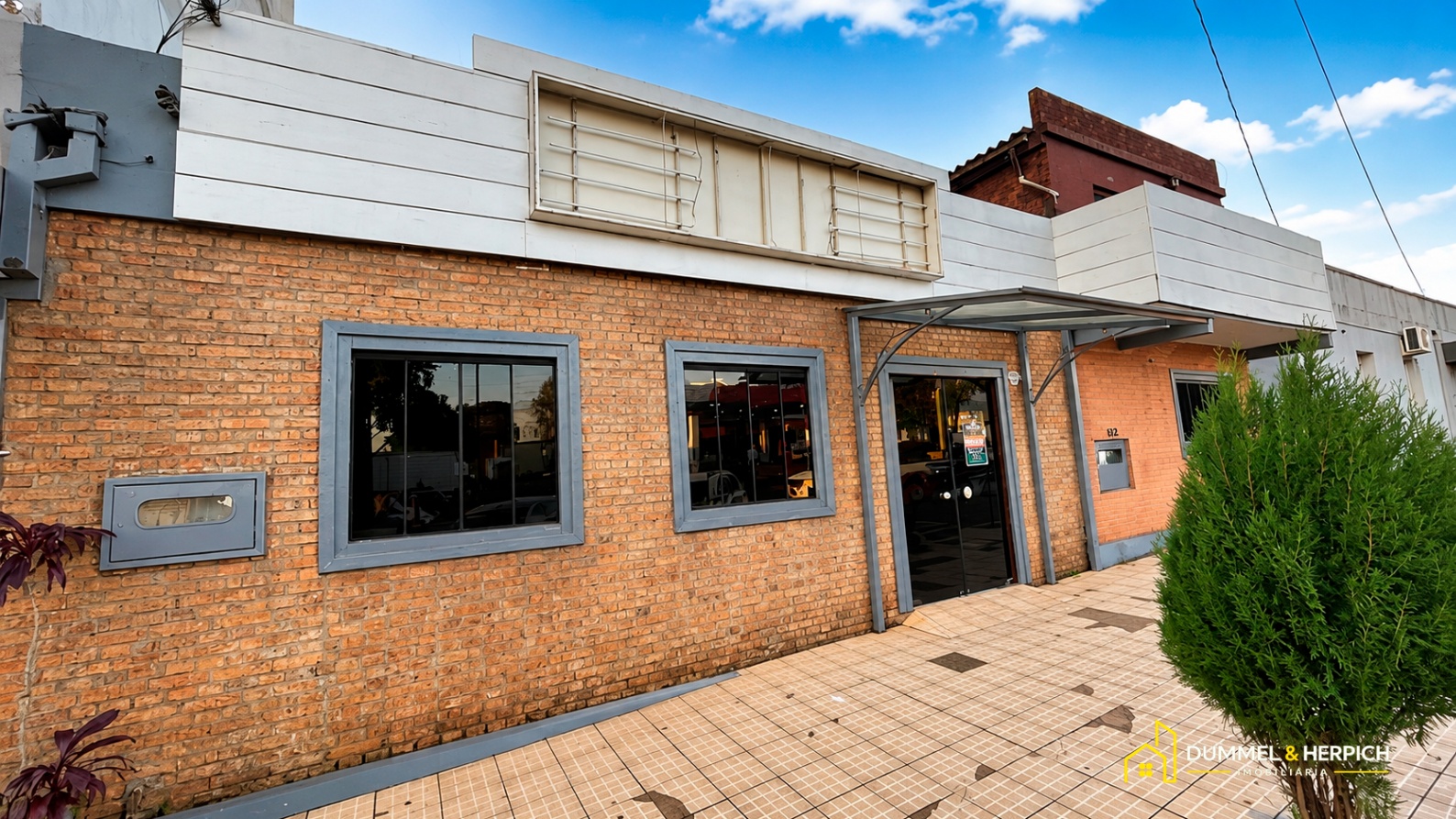 sala_comercial em Centro, Três de Maio, RS - 🔑 ALUGUE | SALA COMERCIAL NO CENTRO DE TRÊS DE MAIO
