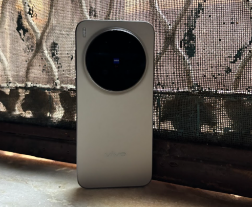 Vivo X300 Pro Review: Better than iPhone 17 Pro