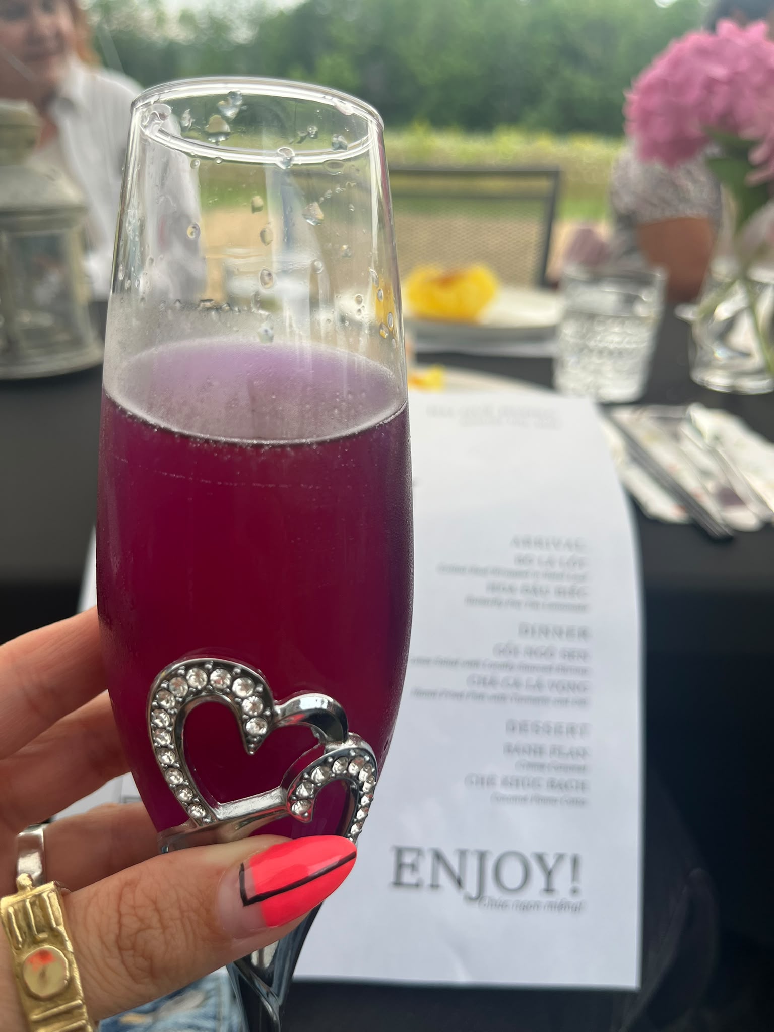 Butterfly pea flower lemonade shifting from blue to violet