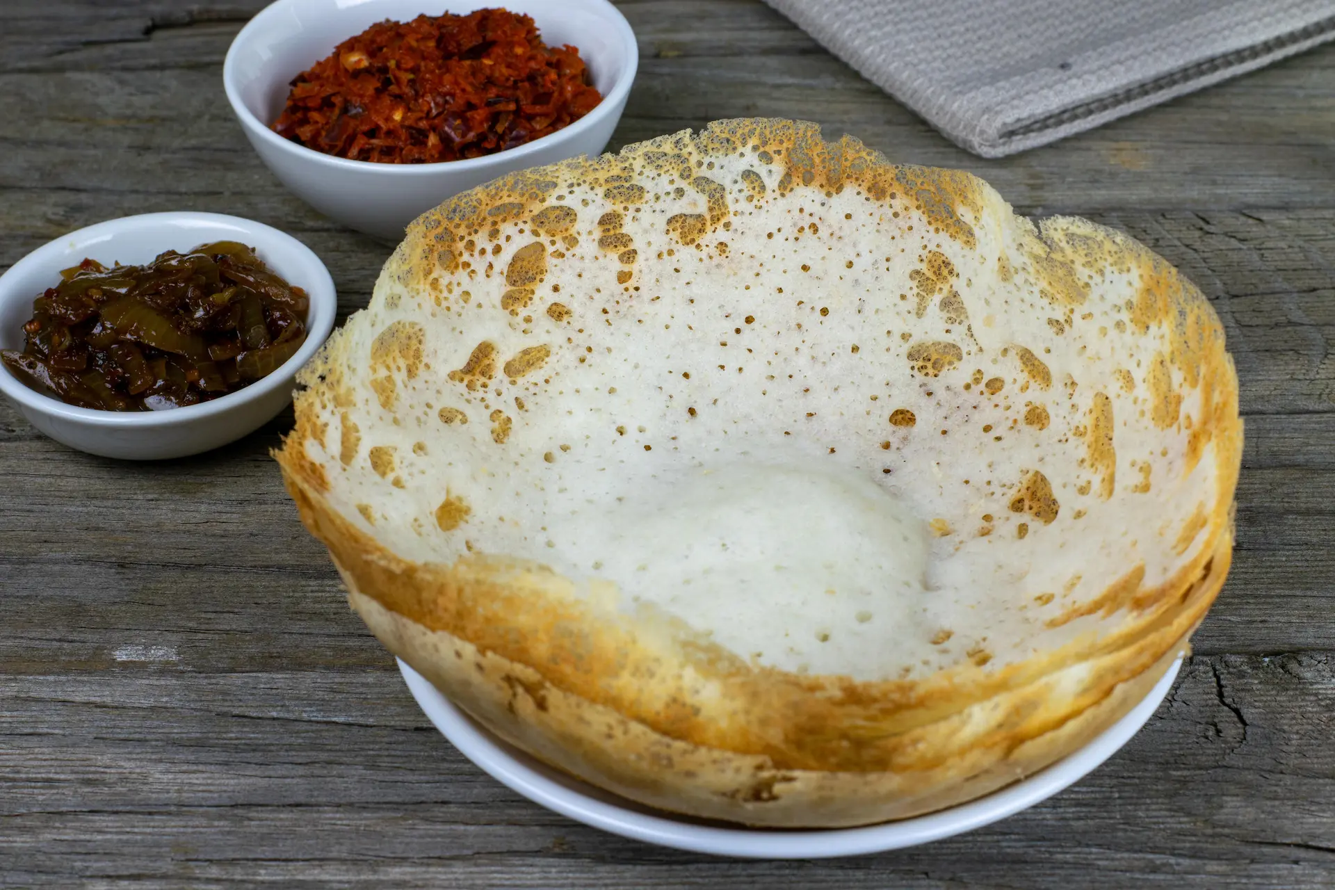 Sri Lankan Plain hoppers with lunu miris CeylonExplora