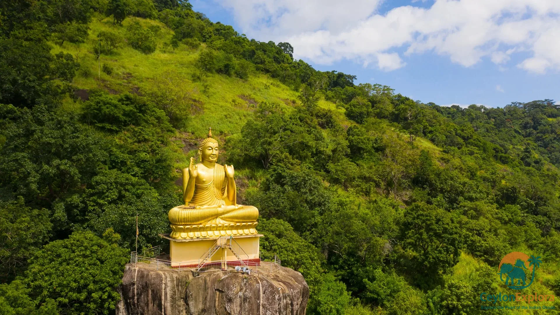 Aluviharaya Rock Cave Temple
