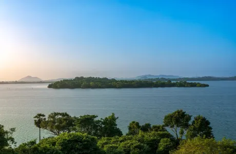 Kandalama Lake