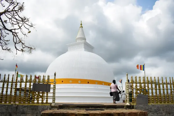 Sithulpawwa Rock Temple