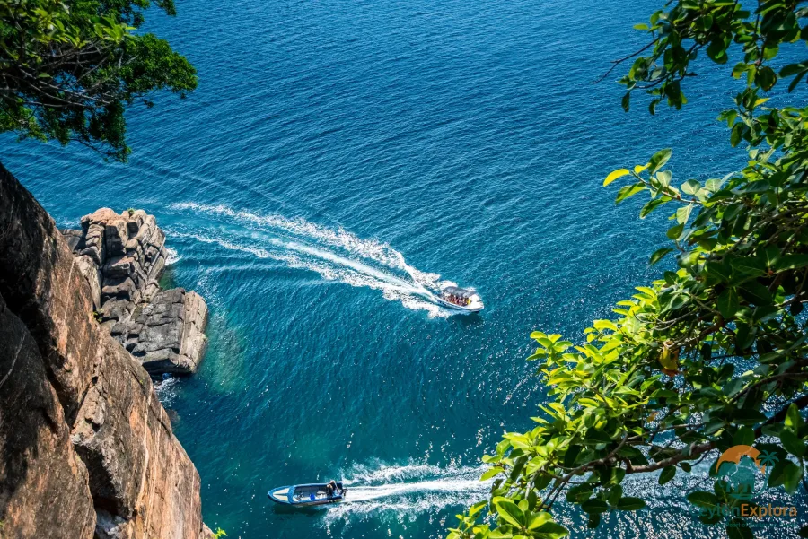 Swami Rock and Lover's Leap Trincomalee Sri Lanka - CeylonExplora