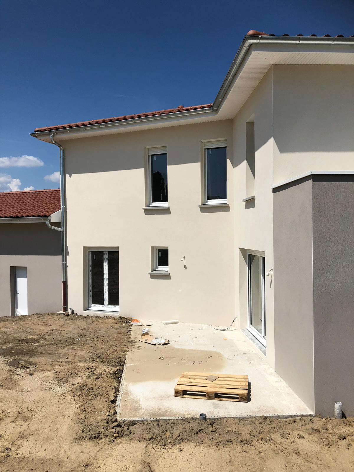 Application d’un enduit de façade