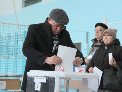 В Каменске-Уральском открылись избирательные участки