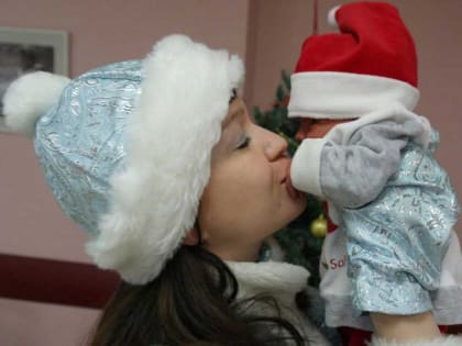 Под бой курантов: первым новорождённым 2025 года в Свердловской области стала маленькая жительница Екатеринбурга