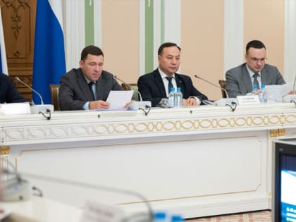 Евгений Куйвашев поручил обеспечить антитеррористическую защищённость мест, где пройдут новогодние массовые мероприятия