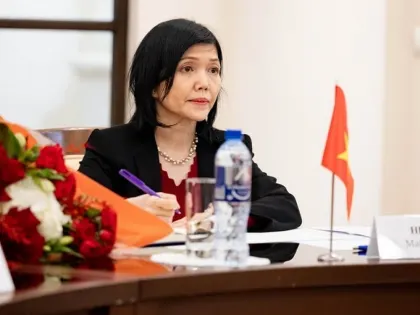 Глава Екатеринбурга встретился с генконсулом Вьетнама