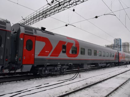 В Екатеринбурге ночью экстренно остановили поезд, ехавший из Москвы в Читу