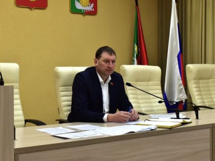 Глава округа, заместители руководителя муниципалитета, руководители структурных подразделений подвели итоги рабочей недели