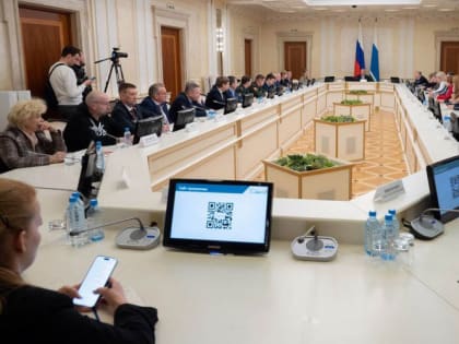 Кандидаты на обучение в программе «Управленческие кадры Урала» могут подать документы во фронт-офисе в Екатеринбурге