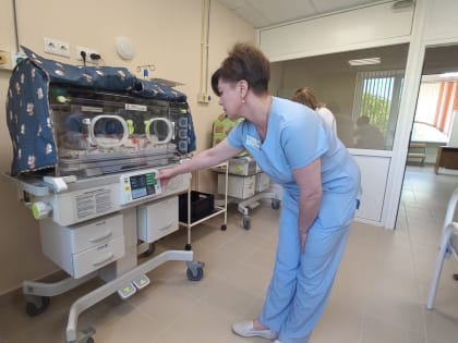 Благодаря меценатам у врачей перинатального центра Екатеринбурга появилось высокотехнологичное оборудование для помощи новорождённым