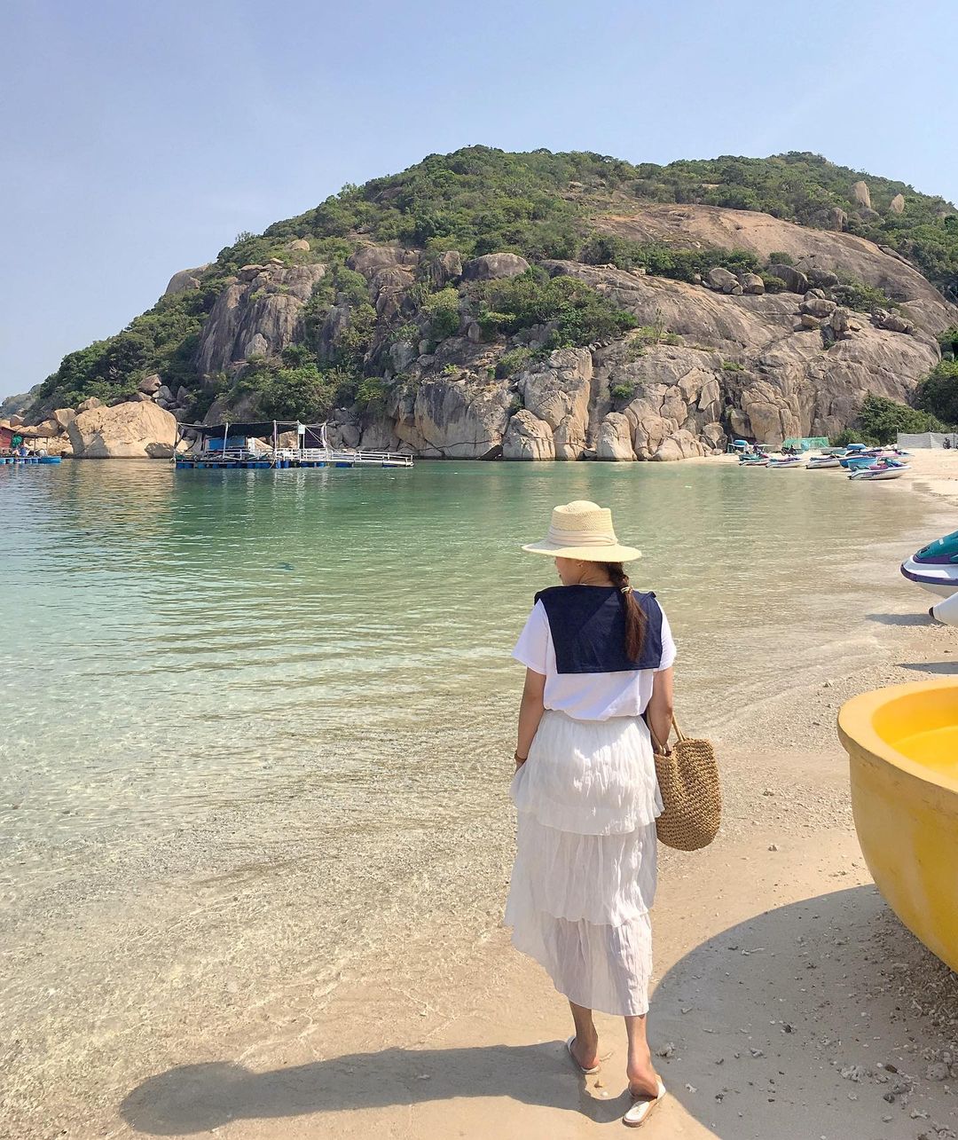 Bình Ba, ngắm thiên nhiên đẹp ban sơ ở bãi Nhà Cũ Bình Ba, ngắm thiên nhiên đẹp ban sơ ở bãi Nhà Cũ