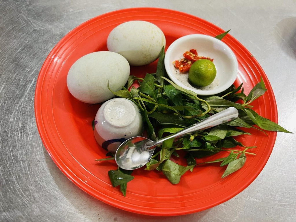 Trứng vịt lộn Trứng vịt lộn