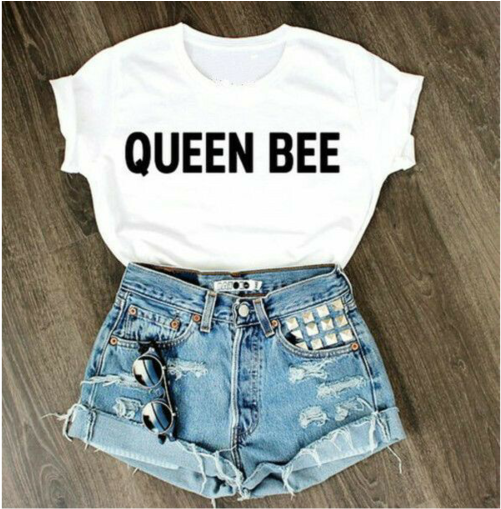 Queen Bee Shirt And Rippedshorts With Stones - Cute Mickey Mouse T Shirt - Transparent PNG Free Download