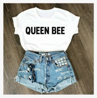 Queen Bee Shirt And Rippedshorts With Stones - Cute Mickey Mouse T Shirt - Transparent PNG Free Download