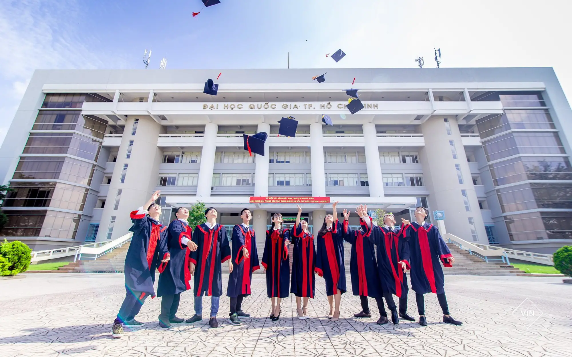 Làm Bằng Đại Học Quốc Gia TPHCM Uy Tín - Giá Rẻ - Có Hồ Sơ Gốc