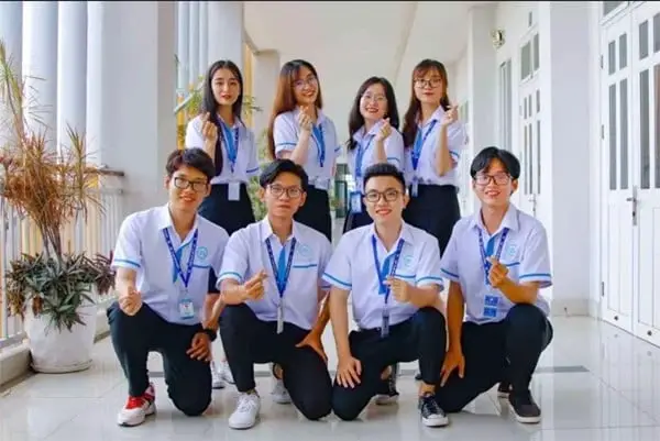 Làm bằng Đại học Kinh tế TPHCM - Nhanh chóng, Uy tín, Giá rẻ