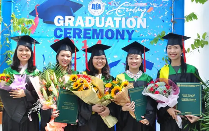 Làm bằng Đại học Kinh tế TPHCM - Nhanh chóng, Uy tín, Giá rẻ