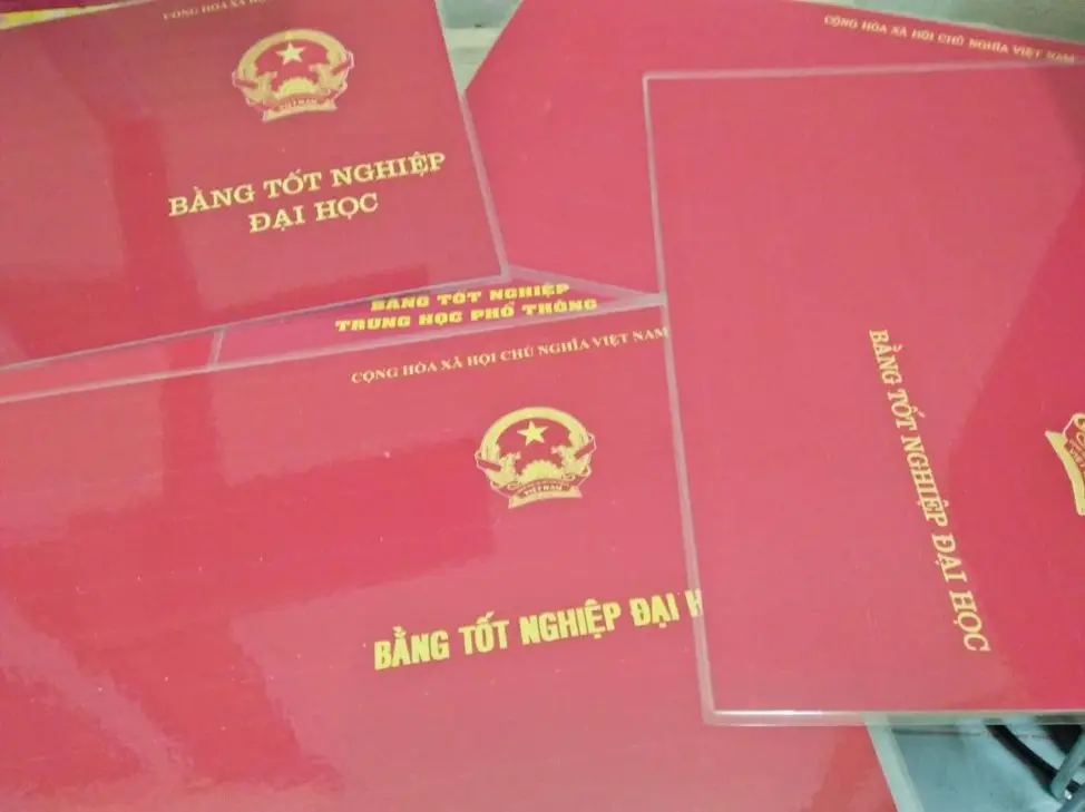 Làm Bằng Đại Học HCM - Uy Tín - Giá Rẻ - Làm Bằng AZ