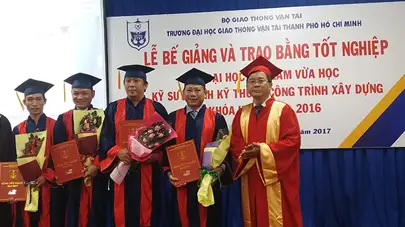 Làm Bằng Đại Học HCM - Uy Tín - Giá Rẻ - Làm Bằng AZ