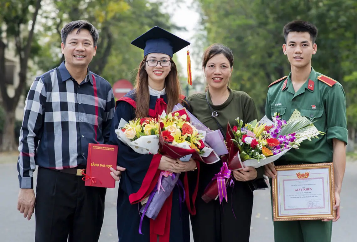 Nhận Làm Bằng Đại Học Thật Giá Rẻ - Giải Pháp Hoàn Hảo
