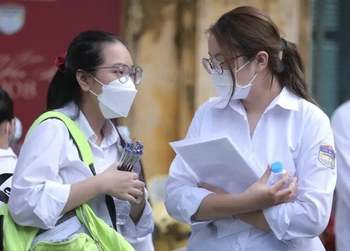 Nữ 30 Tuổi Nên Học Nghề Gì? Hướng Nghiệp Phù Hợp Và Cơ Hội Thành Công