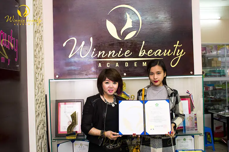 Học Nail Lấy Bằng Quốc Tế - Làm Bằng Nail Quốc Tế Uy Tín, Giá Rẻ, Tem Phôi Thật