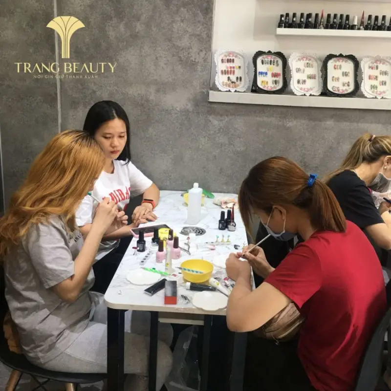 Học Nail Lấy Bằng Quốc Tế - Làm Bằng Nail Quốc Tế Uy Tín, Giá Rẻ, Tem Phôi Thật