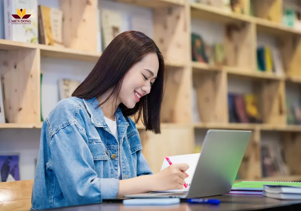 Học Văn Bằng 2 Luật Kinh Tế - Nâng Cao Cơ Hội Nghề Nghiệp