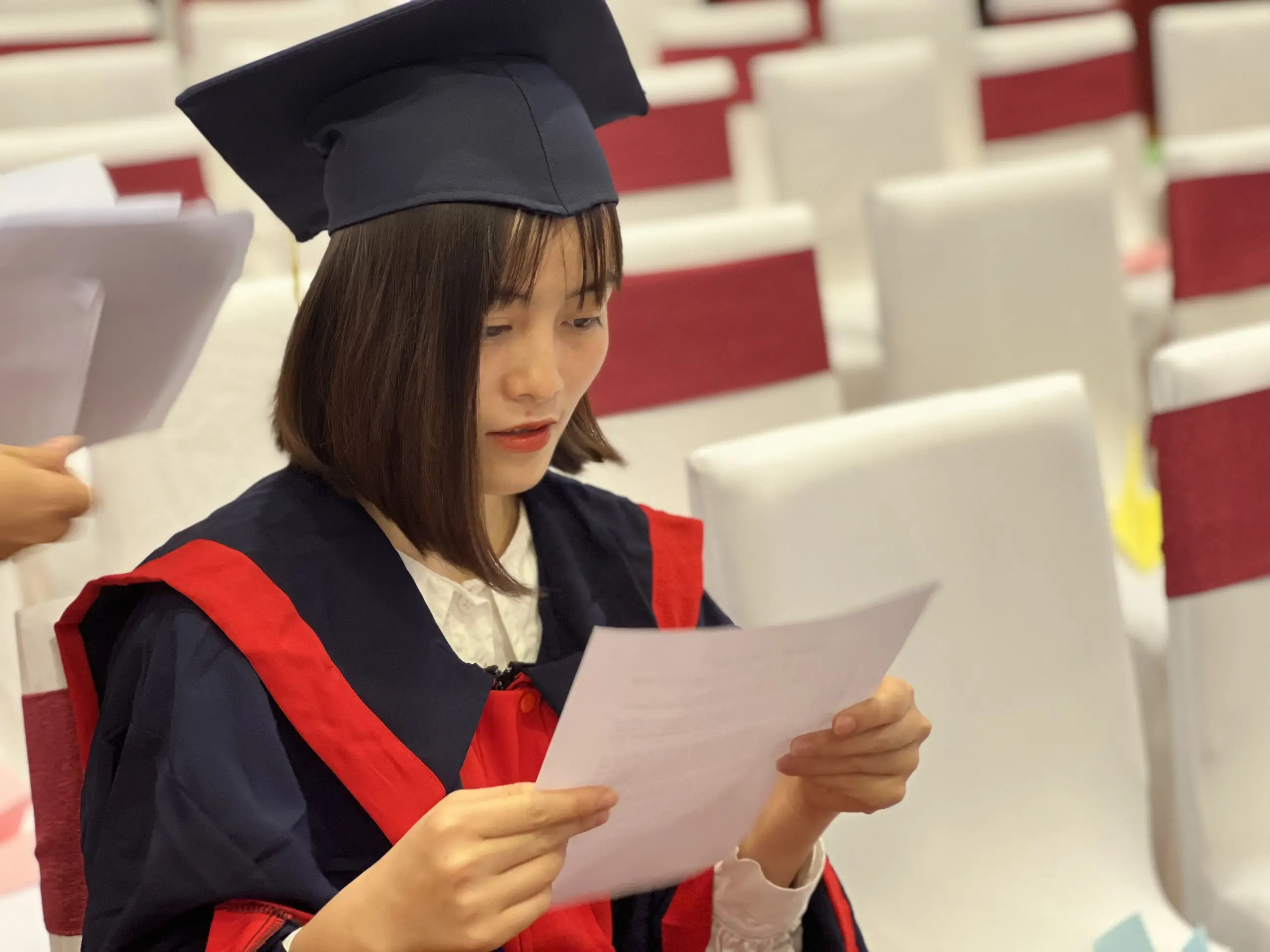 Bằng Đại Học: Quan Trọng Hay Không?