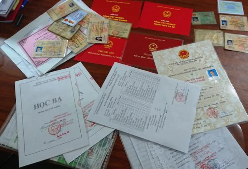 Làm bằng đại học tại Hà Nội: Nhanh chóng, Uy tín - NhanLamBangDaiHoccom