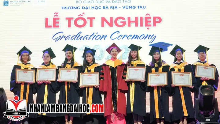 Làm bằng đại học tại Hà Nội: Nhanh chóng, Uy tín - NhanLamBangDaiHoccom